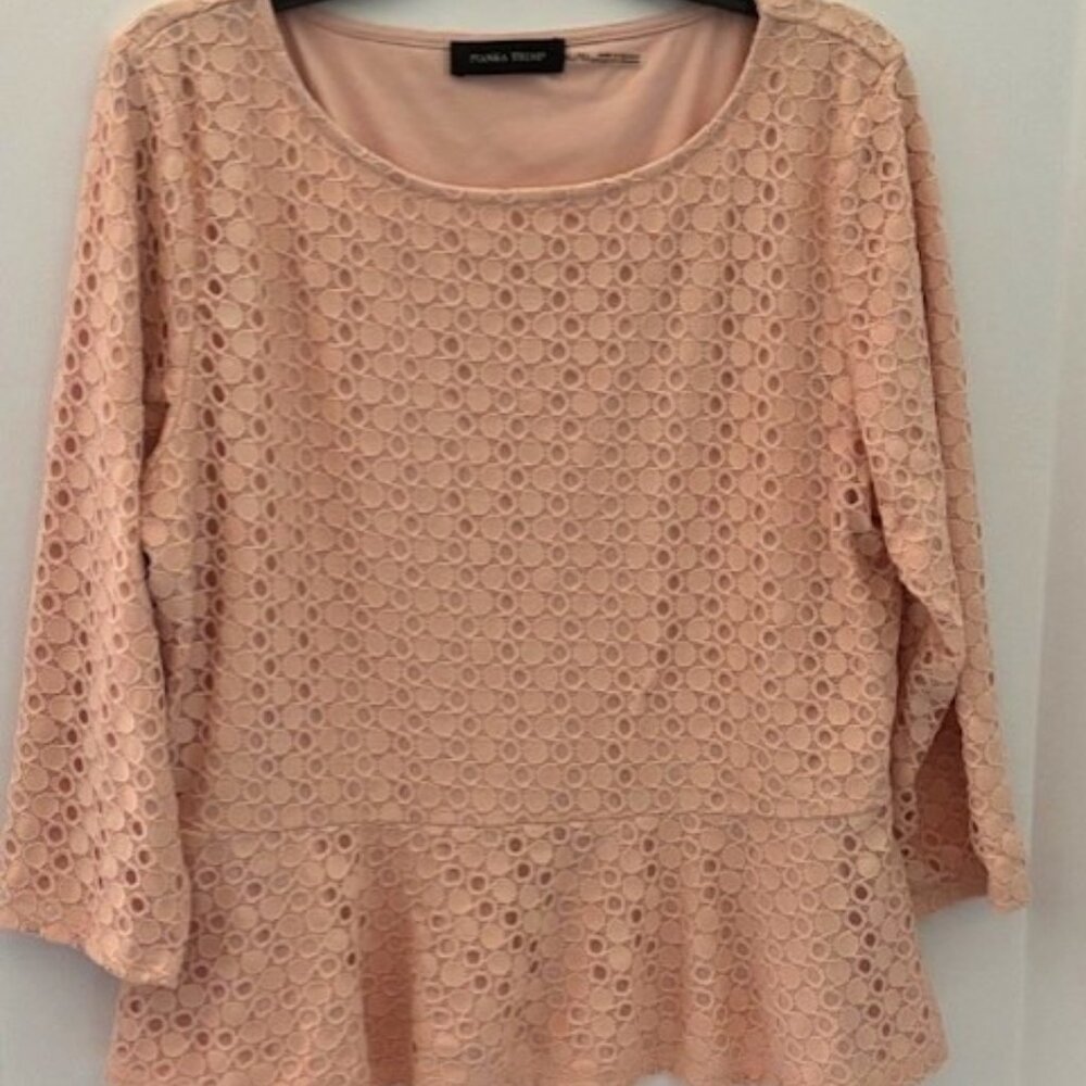 Ivanka Trump Lace Peplum Blouse Women’s L 3/4 Sleeve Eyelet Top Pink Feminine